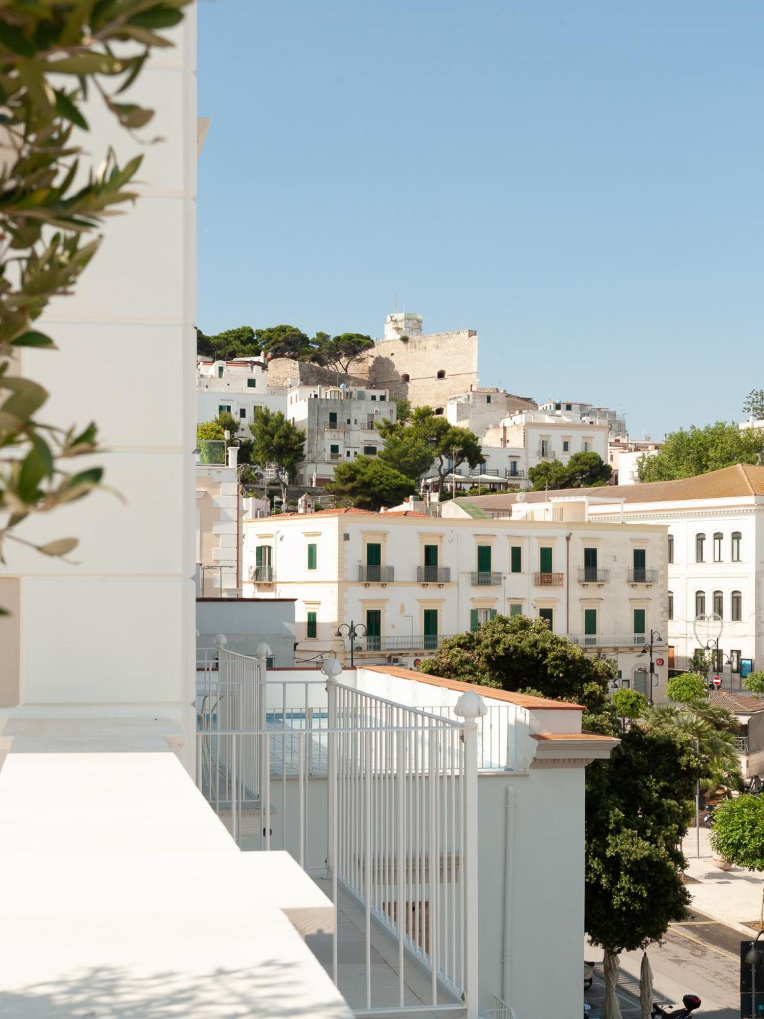 Tra Cielo E Mare Hotel Vieste Buitenkant foto